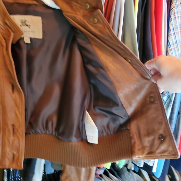 100% Authentic Burberry Cropped Lambskin Leather Jacket - Picture 7 of 16